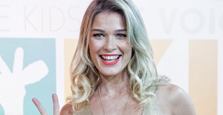 Kika Martinez celebra o primeiro mês da filha, Joana