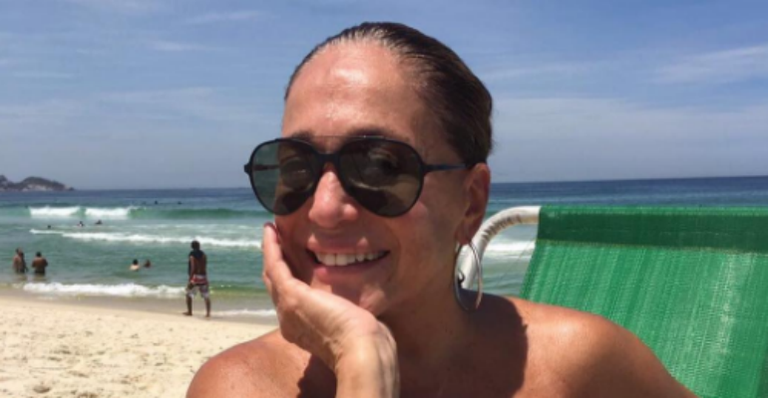 Susana Vieria posa de biquíni e celebra aniversário do Rio de Janeiro
