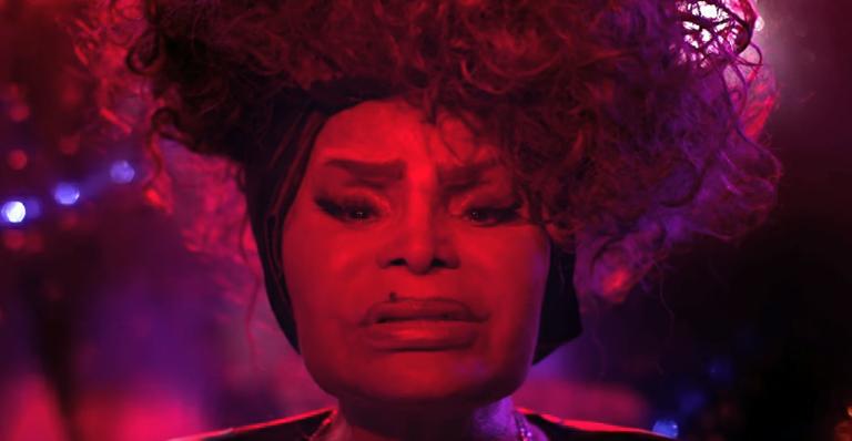 Com mais de 60 anos de carreira, Elza Soares lança seu primeiro clipe