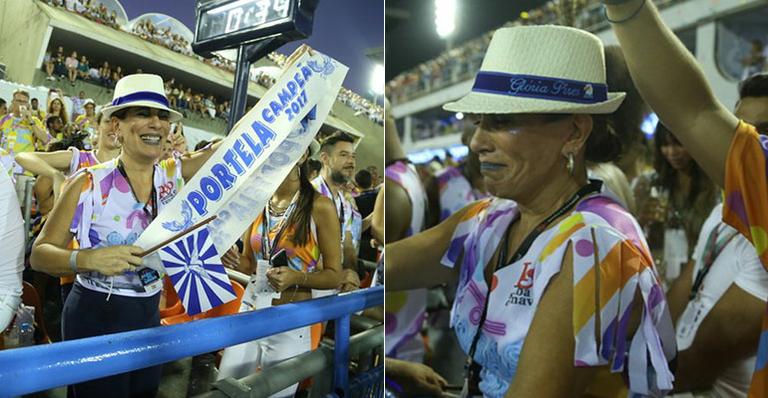 Torcedora fiel, Glória Pires vai às lágrimas com o desfile da Portela nas campeãs