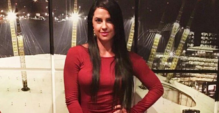 Graciele Lacerda rouba a cena em show em Londres
