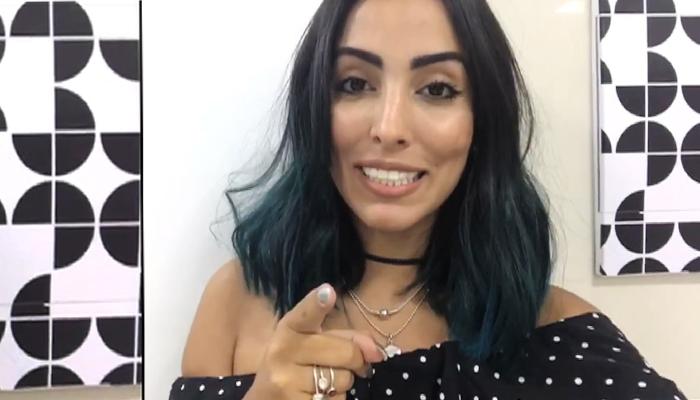 Jade Seba comenta sua matéria na revista CARAS