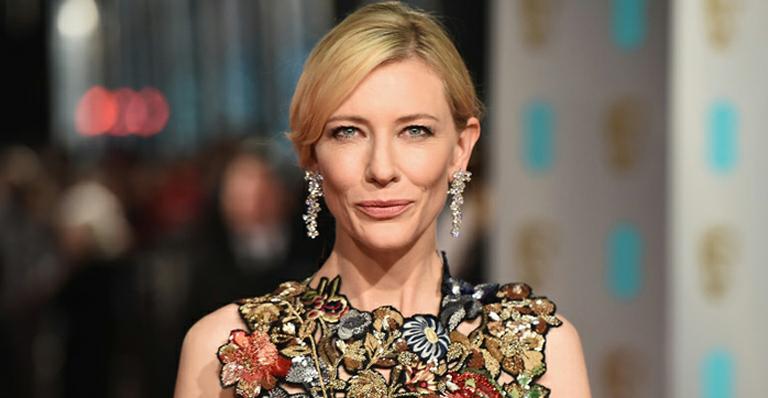 Cate Blanchett surge irreconhecível como vilã da Marvel