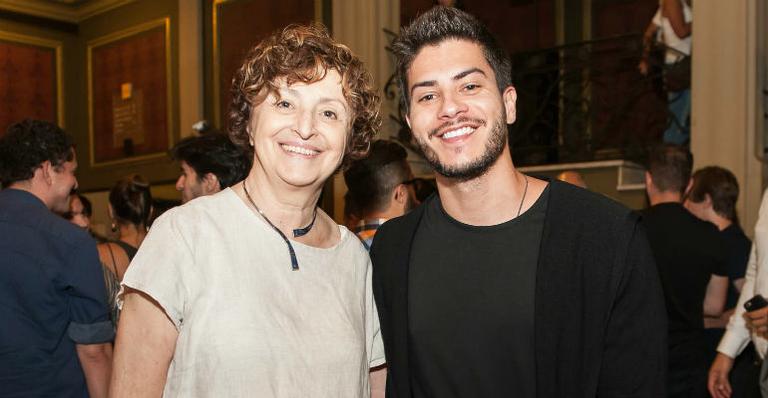 Após ‘Êta Mundo Bom!’, Ana Lúcia Torre e Arthur Aguiar se reencontram em pré-estreia