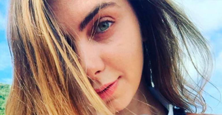 Letícia Datena exibe barriga trincada nas redes sociais: ‘Pausa no treino’