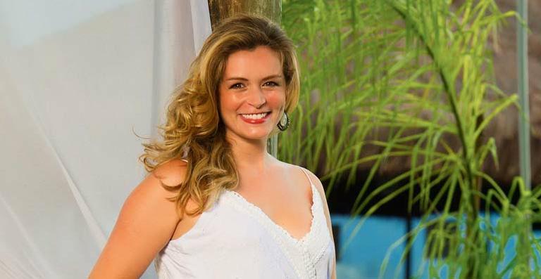 Bianca Castanho celebra seus 7 anos de casada