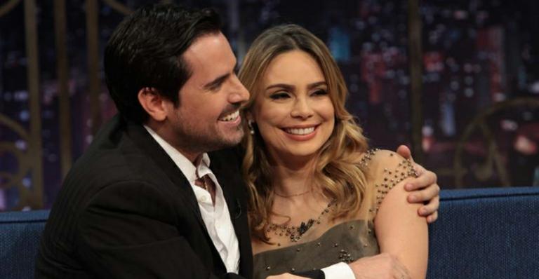 Rachel Sheherazade revela como conheceu o noivo: “Internet”