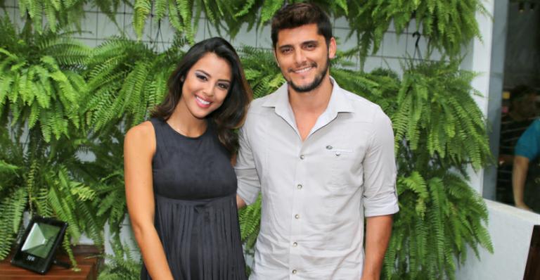 ‘Grávidos’, Yanna Lavigne e Bruno Gissoni vão juntos a evento