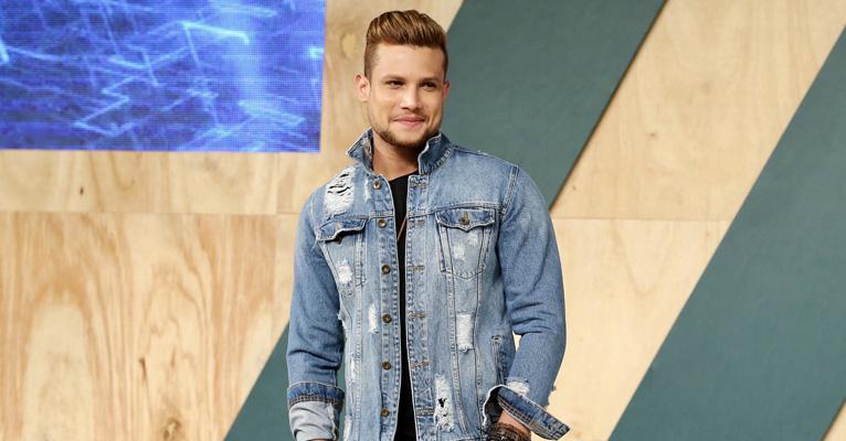 Israel Novaes desfila na passarela da 22 ª edição do Mega Fashion Week