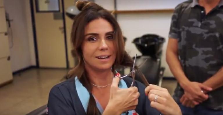 Giovanna Antonelli corta o próprio cabelo e doa para ONG