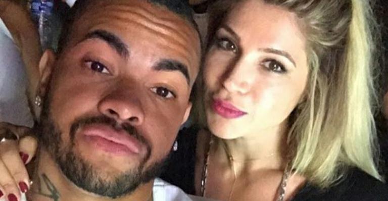 Dentinho comemora 5 anos de união com Dani Souza