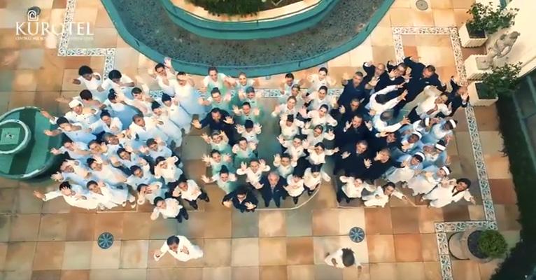 Kurotel, em Gramado, celebra 35 anos com homenagem de seus colaboradores