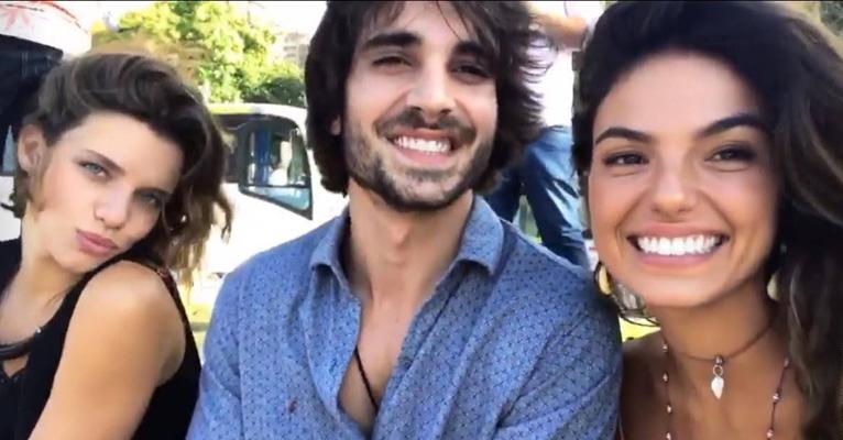 Isis Valverde se diverte com Fiuk e Bruna Linzmeyer nos bastidores de ‘A Força do Querer’: “Dono Flor e suas duas mulheres”