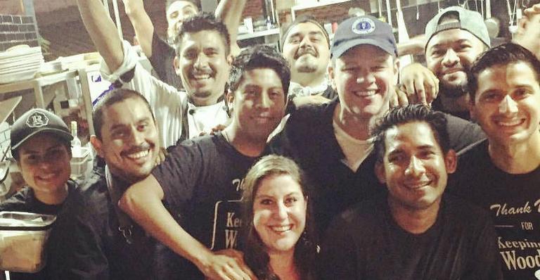 Matt Damon gera comoção entre o fãs em viagem ao México