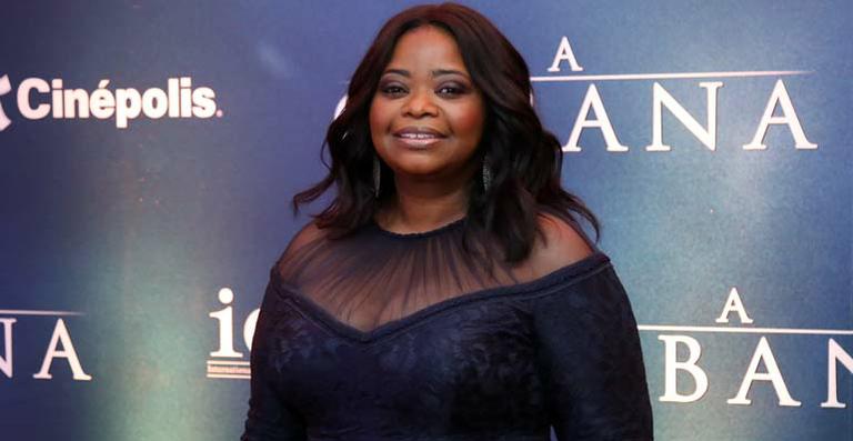 No Brasil, Octavia Spencer prestigia pré-estreia de A Cabana