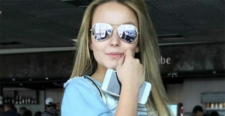 Fãs denunciam retoque em foto publicada por Larissa Manoela: ‘Não sei como tem coragem de postar’
