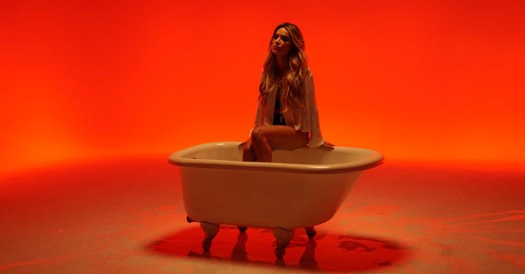 Manu Gavassi lança clipe e fala de nova fase: “Nova versão de mim mesma”