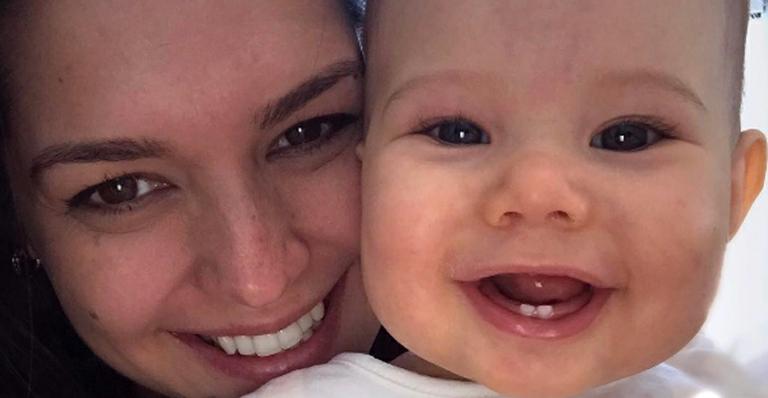 Thais Fersoza compartilha rotina de sono de Melinda: “Muita paciência”
