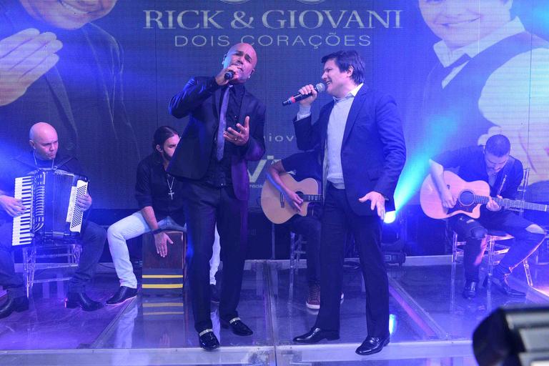 Rick e Giovanni lançam parceria musical