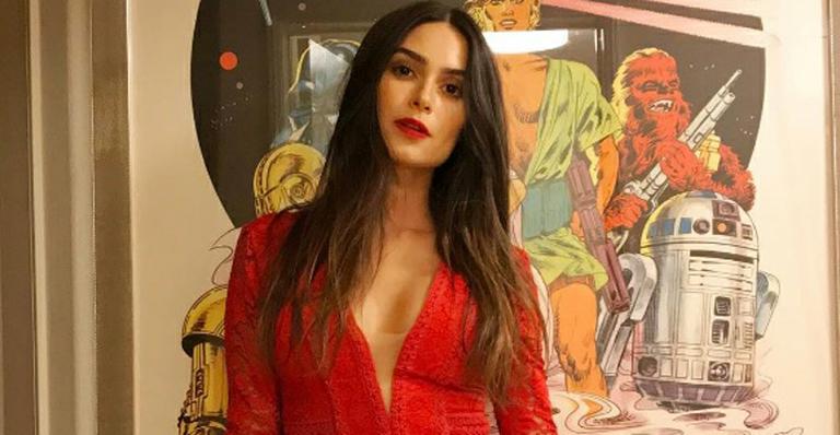 Thaila Ayala faz nova tatuagem e revela sonho para o cinema