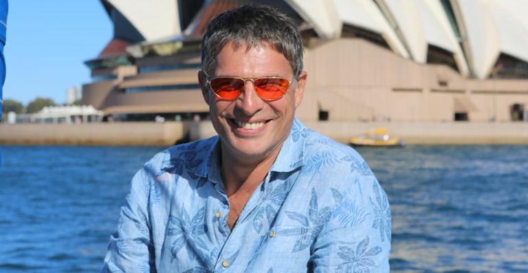 Em programa de TV, Olivier Anquier visita a mãe e o irmão que moram na Austrália