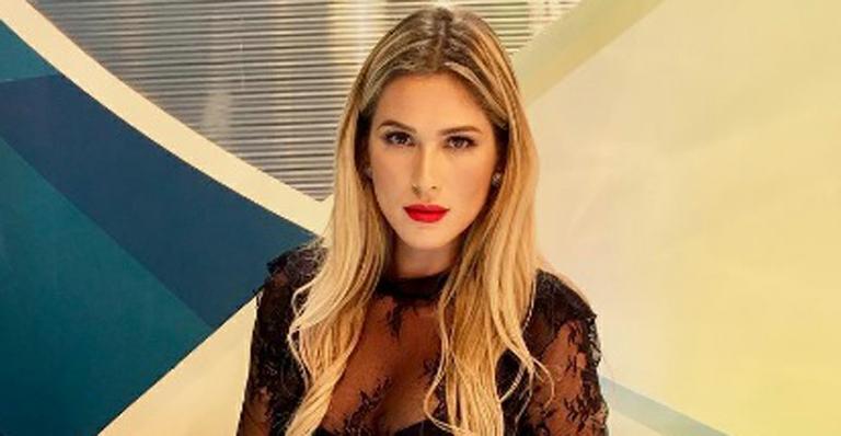 Seguidora sugere mudança no visual de Lívia Andrade e atriz mita na resposta