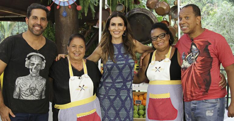 Anderson, do Molejo, mostra que é a ‘cara’ da mãe em reality no SBT