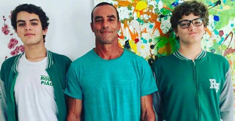 Eles cresceram! Filhos de Paulo Zulu já alcançaram o pai: “Meus ursos gigantes”