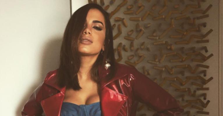 Anitta revela que odiou seu 1° beijo, aos 11 anos: “Uma coisa horrível”