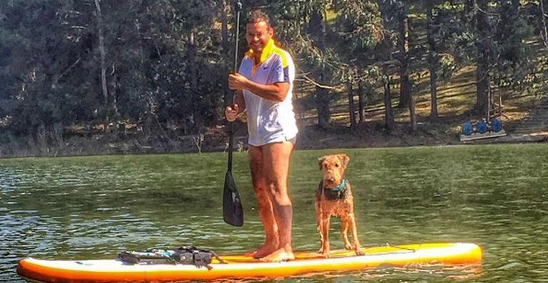 Fernando Rocha lamenta a morte de seu cachorro