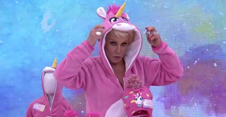 Ana Maria Braga apresenta o ‘Mais Você’ vestida de unicórnio