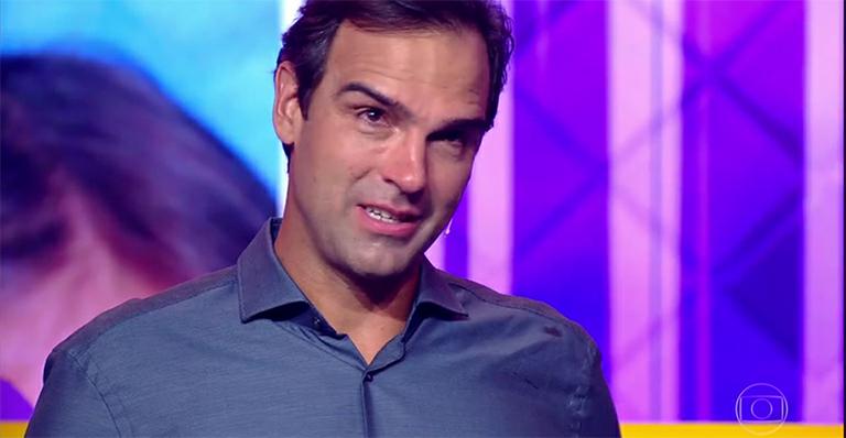 Tadeu Schmidt desabafa sobre ser filho temporão: ‘Sempre me ressenti muito disso’