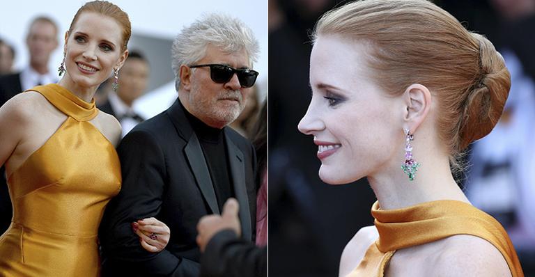 Jessica Chastain escolhe look solar para desfilar no red carpet do Festival de Cannes