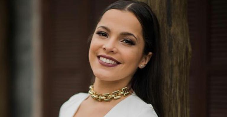 Emilly Araújo se derrete pelo seu ‘princeso’: “Te amo mais do que amo a mim mesma”