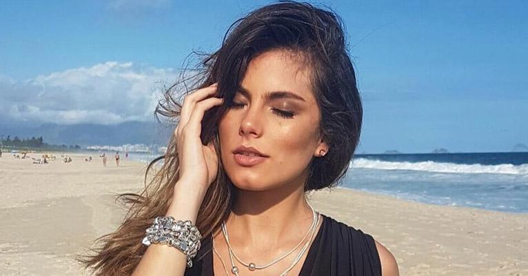 Sem maquiagem, Bruna Hamú publica foto com o filho e se declara para o pequeno