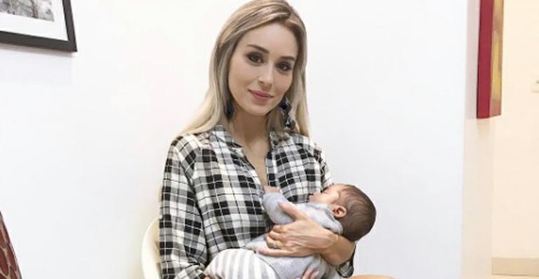 Letícia Santiago exibe corpão impressionante dois meses após dar à luz