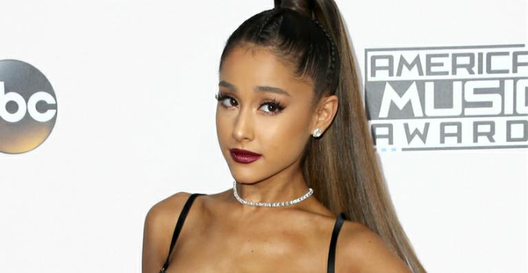 Ariana Grande visita as vítimas de ataque em show