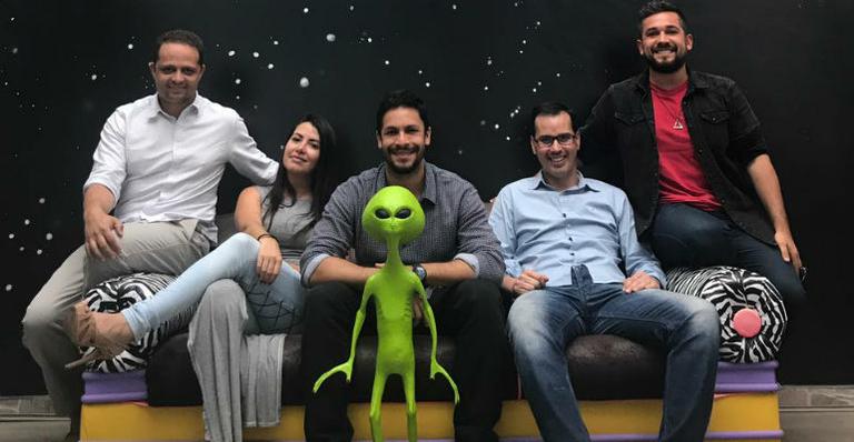 Rainer Cadete inaugura escola de teatro na Capital Federal