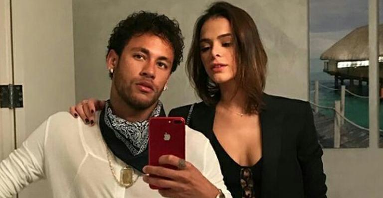 Neymar curte balada com Bruna Marquezine e dança ‘Despacito’