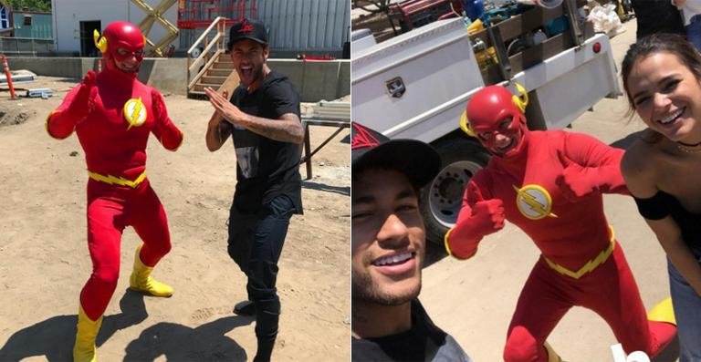 Neymar e Bruna Marquezine curtem parques nos EUA