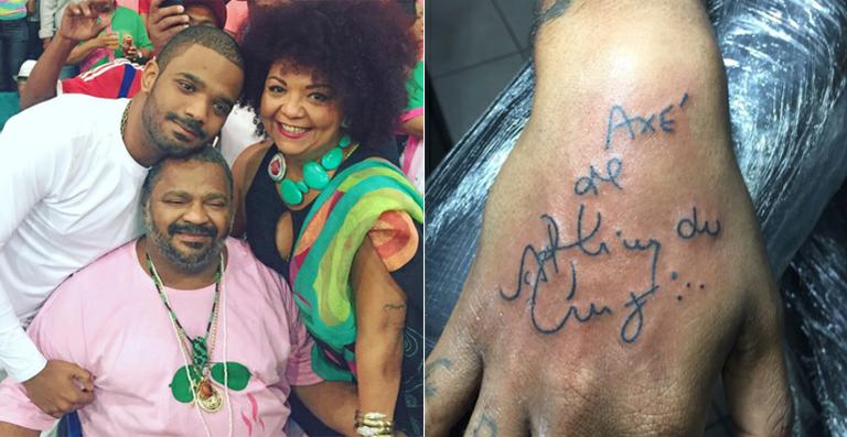 Filho de Arlindo Cruz faz tatuagem na mão em homenagem ao pai