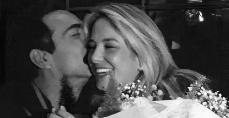 Noiva de César Tralli, Ticiane Pinheiro festeja: “Felicidade que não cabe em mim”