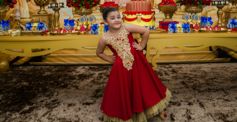 Com festão, Maria Eduarda comemora seus 7 anos