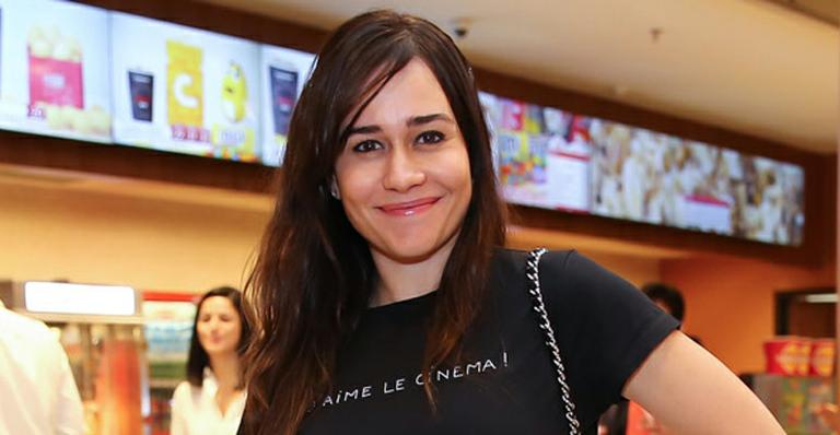 Alessandra Negrini faz foto raríssima dos filhos e choca fãs: “Como crescem rápido”