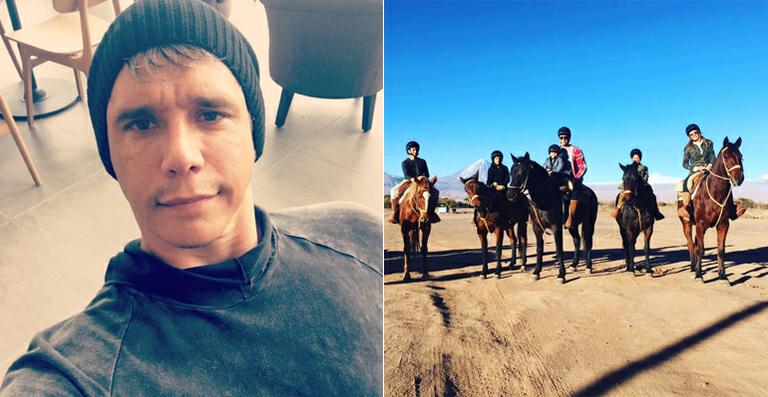Márcio Garcia curte viagem em família para o Atacama