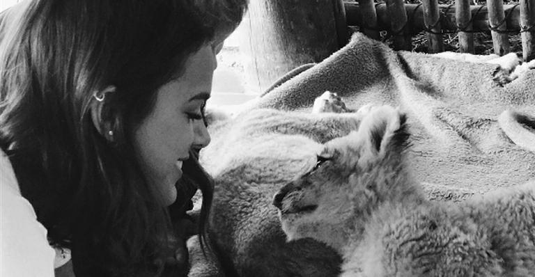 Bruna Marquezine relembra viagem para a África do Sul