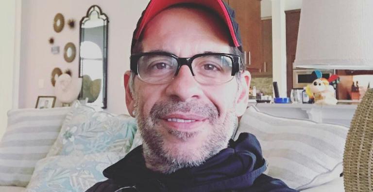 Leandro Hassum dança hit de Anitta, Paradinha