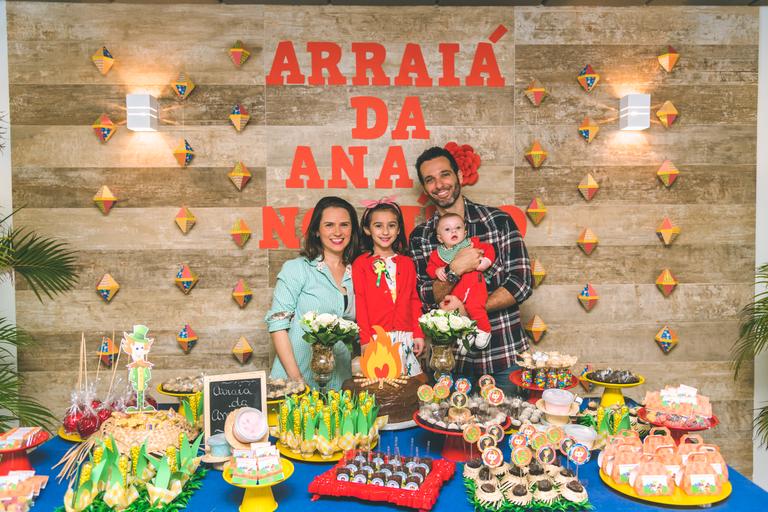 Mouhamed Harfouch comemora aniversário da filha, Ana Flor