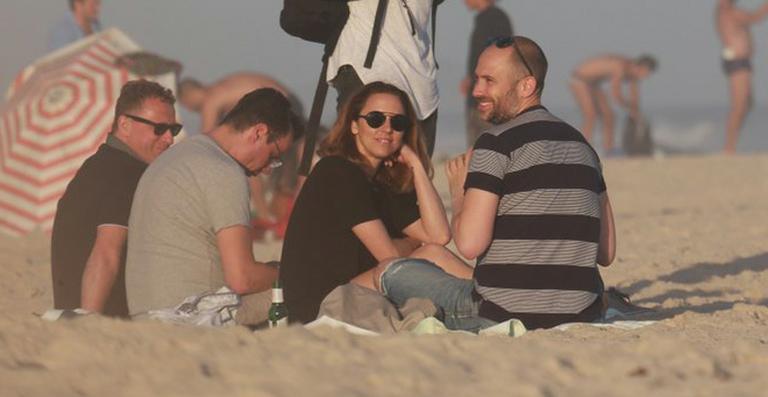 Ex-Spice Girls, Melanie C curte a tarde na orla carioca