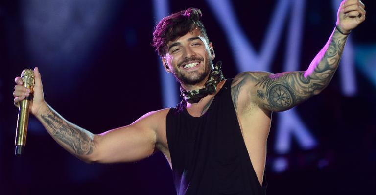Maluma encerra festival e rouba a cena em Goiânia